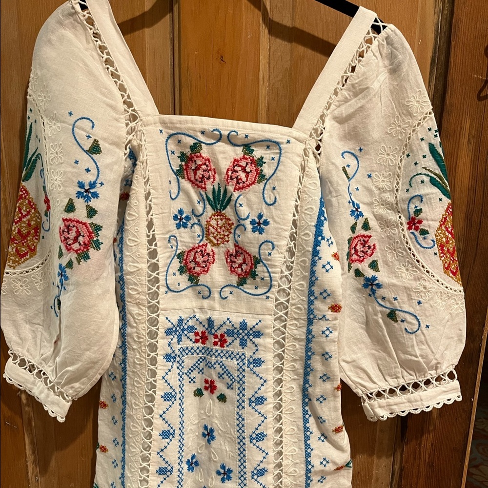 Farm Rio cross stitch dress. Beautiful white dress